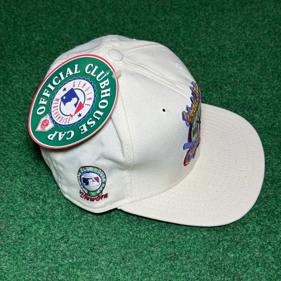 Vintage New York Yankees 1996 World Series Sealed Hat Snapback MLB Cap New Era
